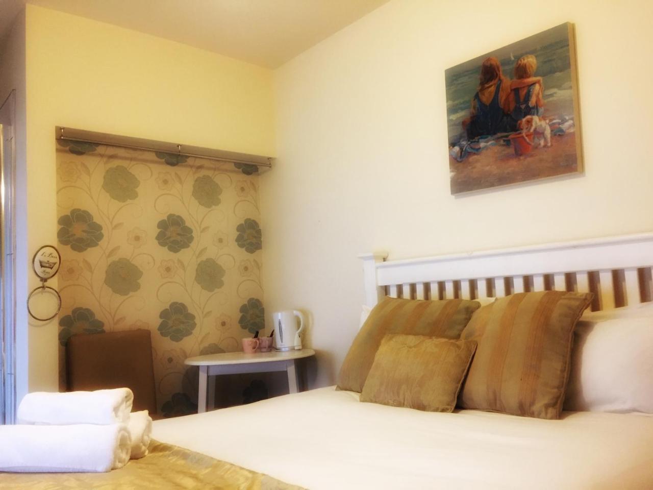 Prairie House - Boutique Townhouse Hostal Salthill Exterior foto
